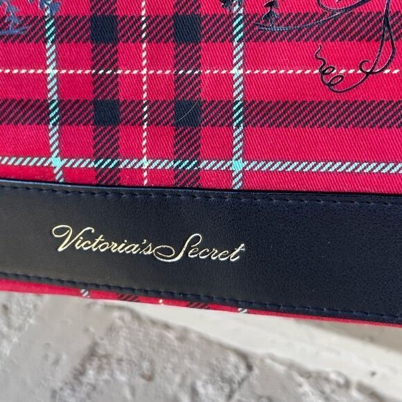 Victoria’s Secret Plaid Tote - Picture 4 of 8
